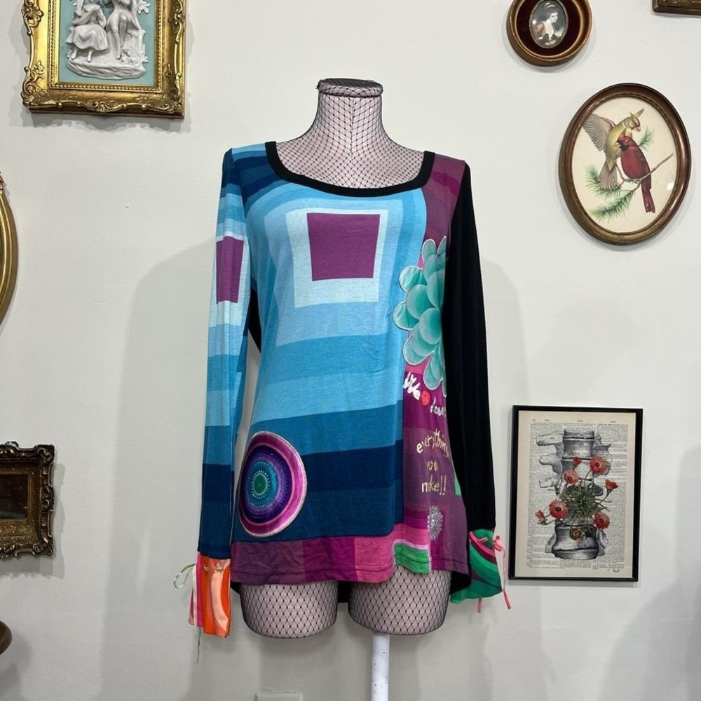 Vintage Y2K Desigual Multicolor GEOMETRIC  Long Sleeve Top with Ribbon Cuff